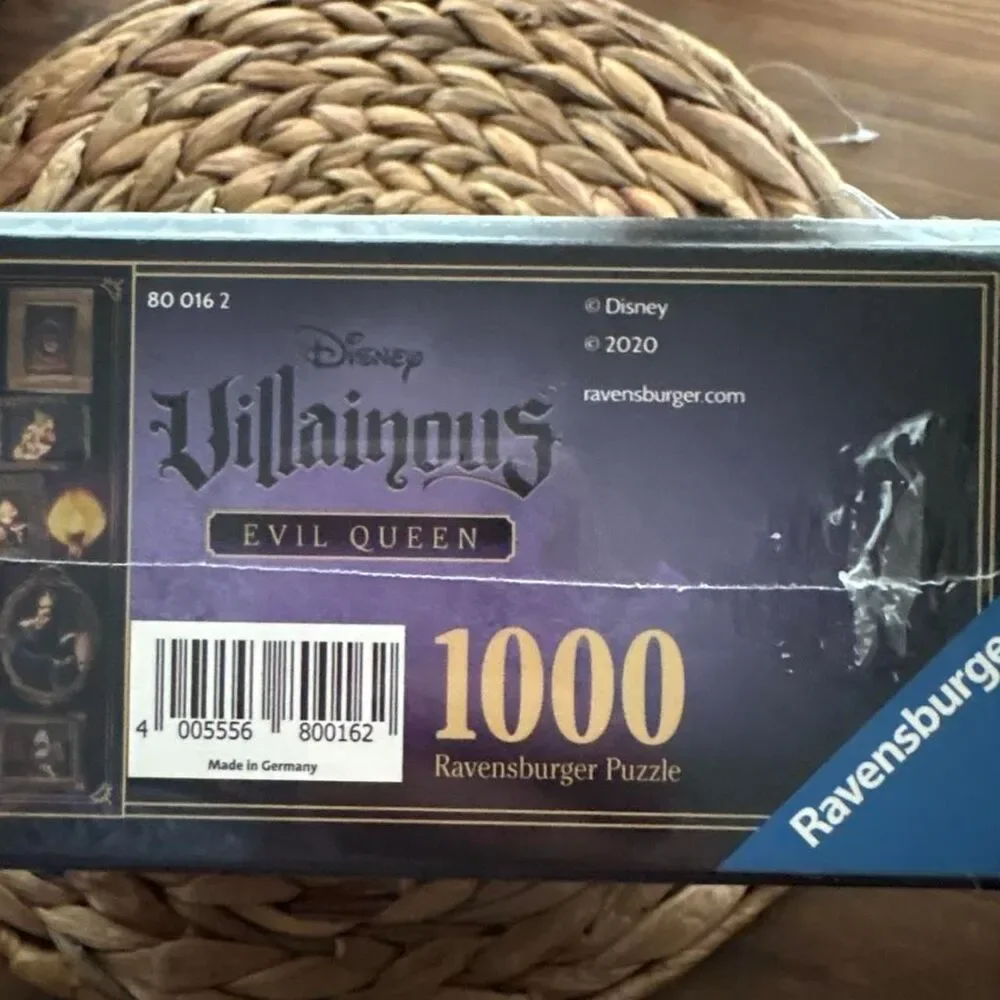 Ravensburger Disney Villainous Evil Queen Jigsaw 1000pc Sealed collectors piece
